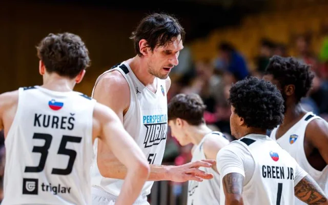 Dominantna igra Bobana Marjanovića: kako prolaze njegovi dani u Sloveniji?