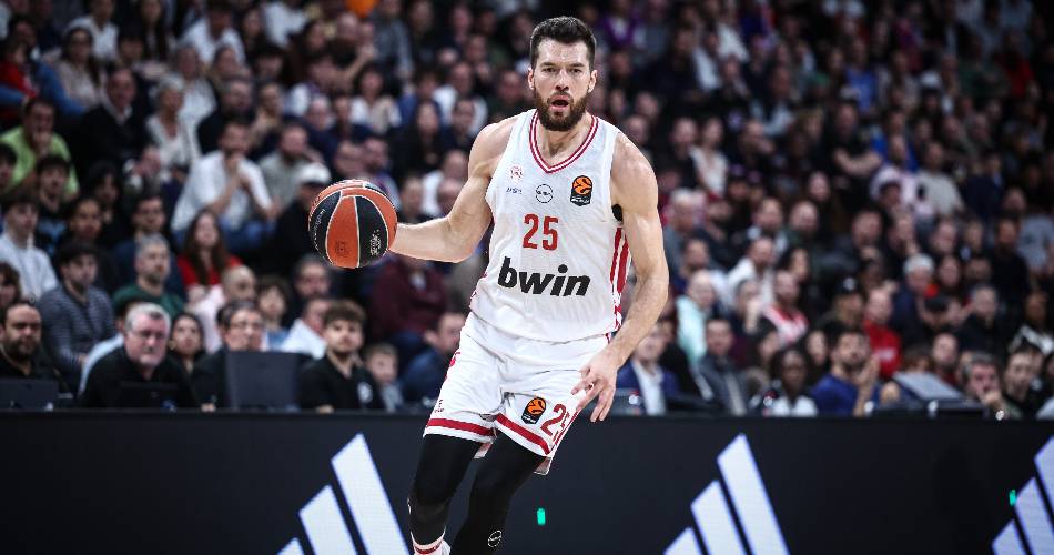 Olympiacos u vatri: 13/19 trojki u prvom poluvremenu u Parizu! (video)