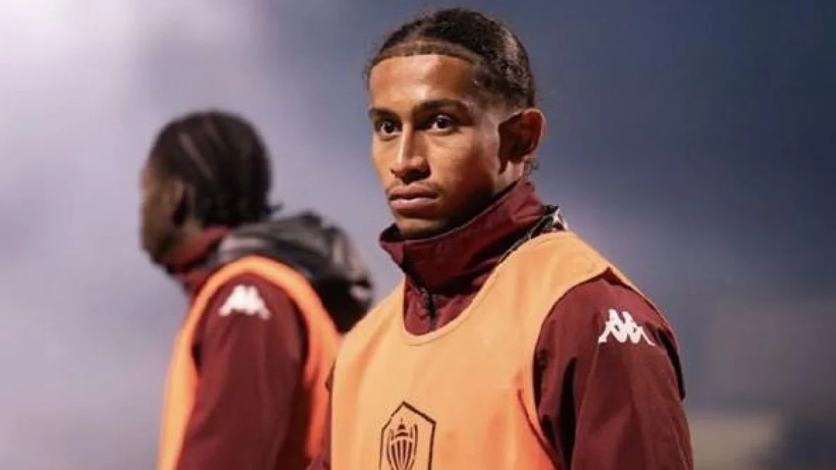 Dos Santos potpisao prvi ugovor nakon požara u baru