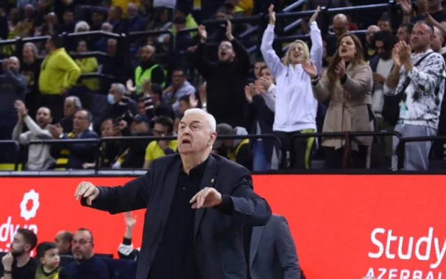 Sakota: «Navijači AEK-a napravili bi anšlag kada bismo sada primali Albu kod kuće»