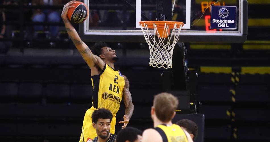 AEK pobedio Aris u prvom meču