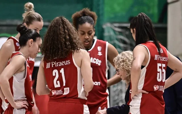 Olimpijakos: napad na autobus tima nakon polufinala sa Panatinaikosom