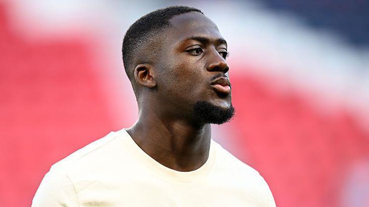 Ibrahima Konate blizak prelasku u Real